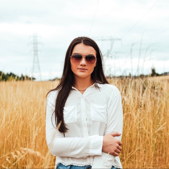 Meet your Posher, Lena - Picture 1 of 1